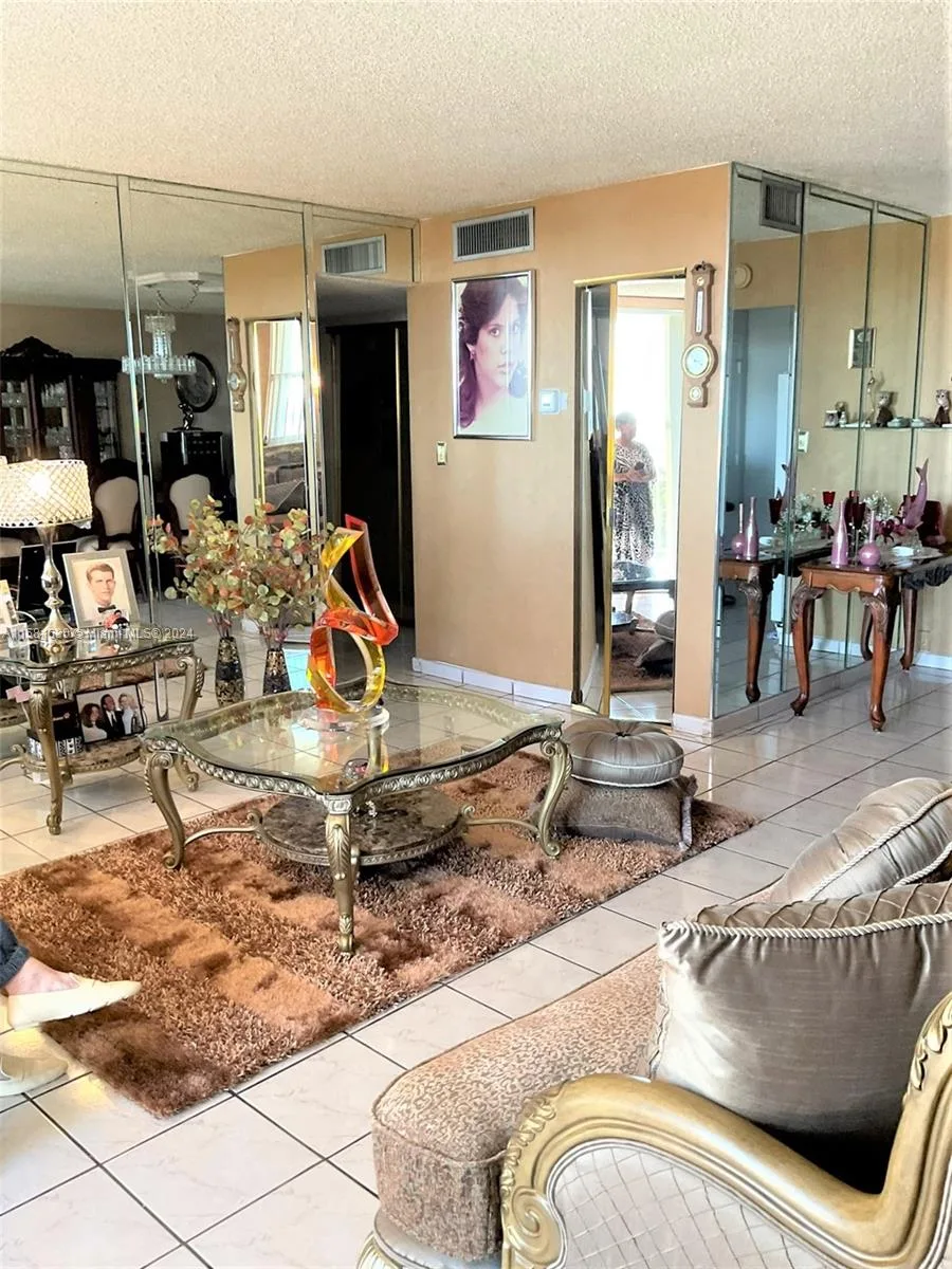 4675 W 18th Ct # 502, Hialeah, FL 33012 photo 7