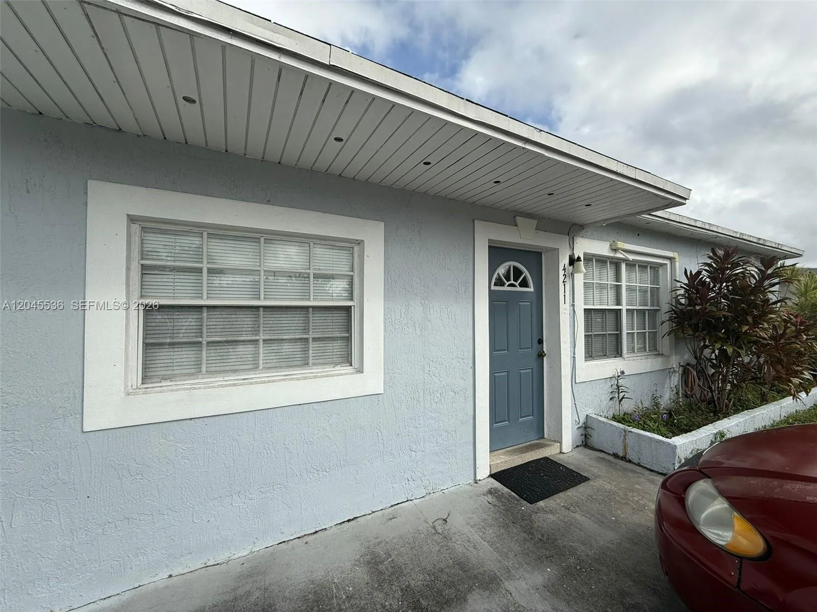 4211 SW 38th St, West Park, FL 33023 photo 3