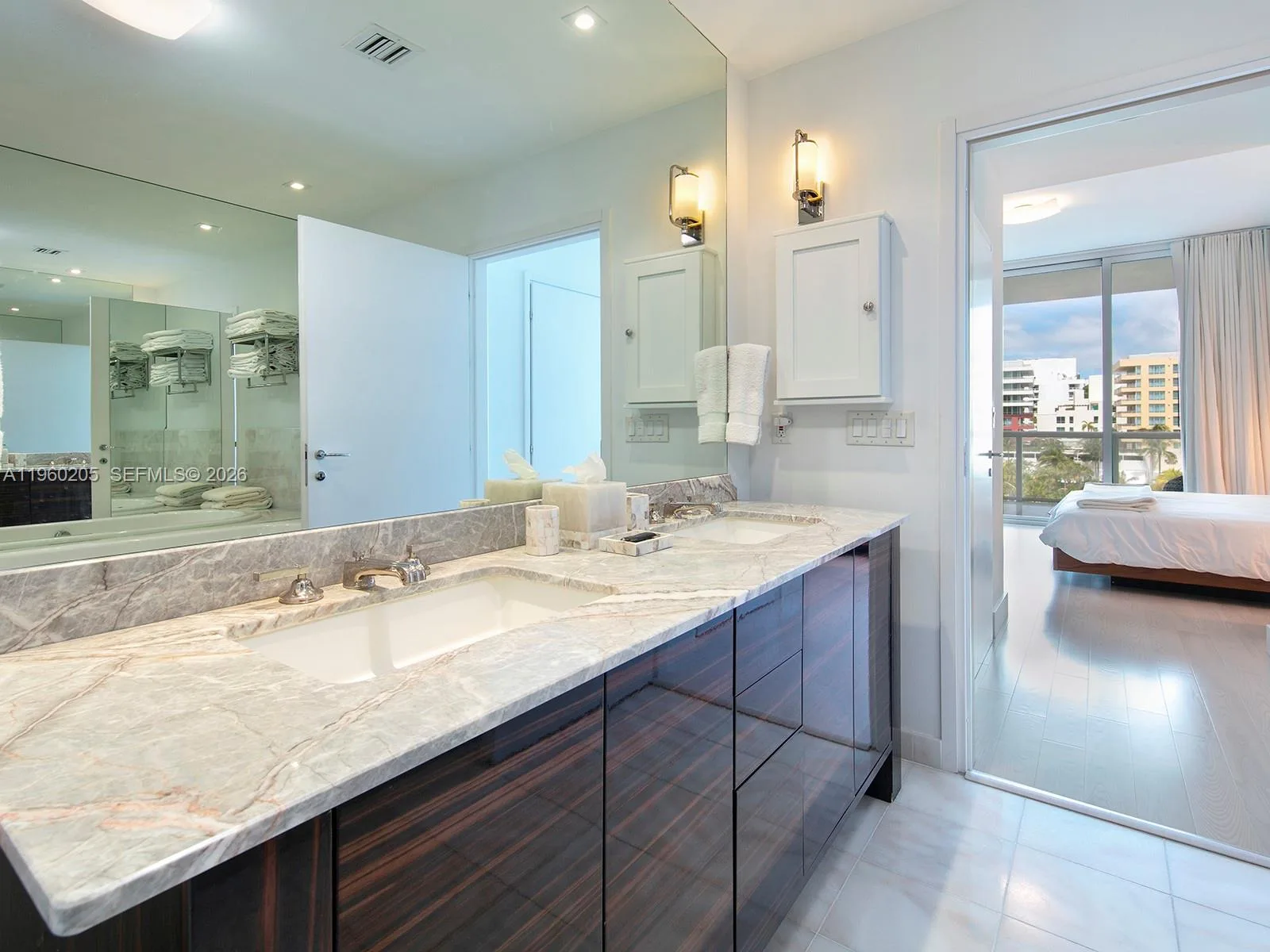 50 S Pointe Dr # 707, Miami Beach, FL 33139 photo 12