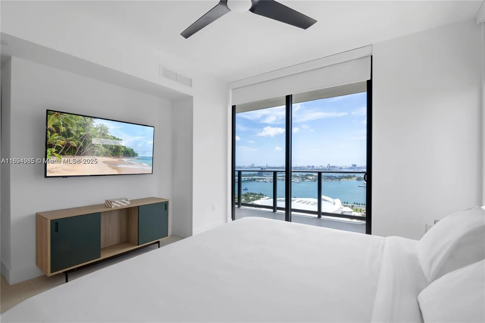 159 NE 6TH ST # 2916, Miami, FL 33132 photo 4