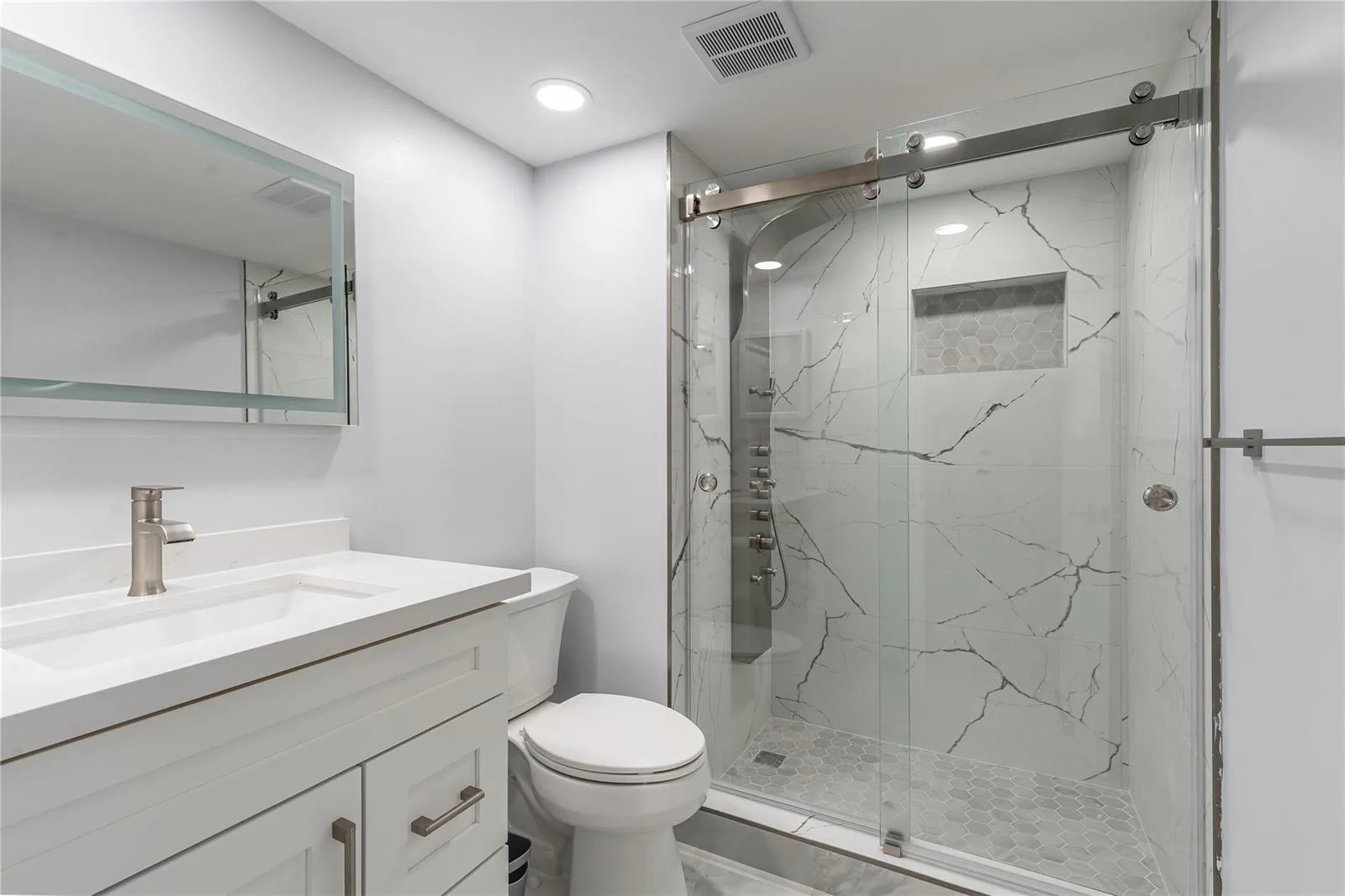 9523 S Hollybrook Lake Drive # 102, Pembroke Pines, FL 33025 photo 4