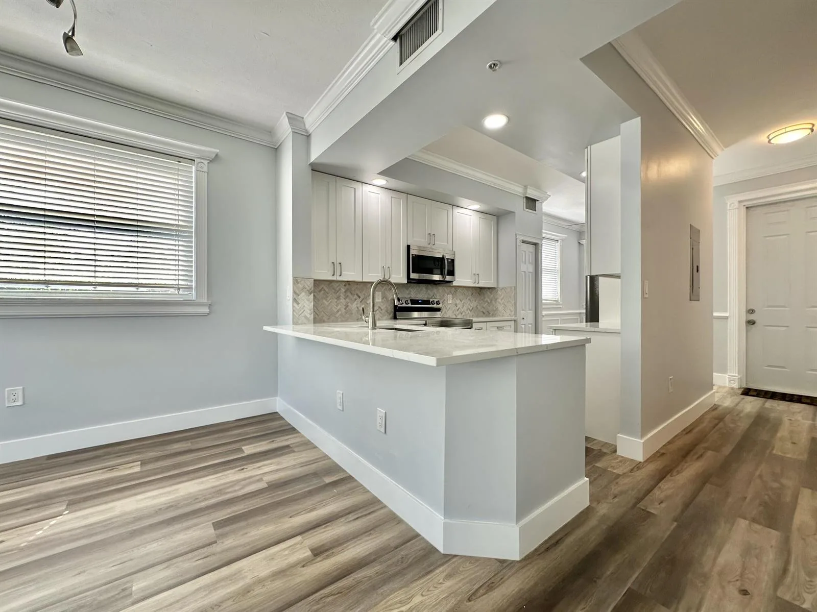 27 Royal Palm Way # 406, Boca Raton, FL 33432 photo 12