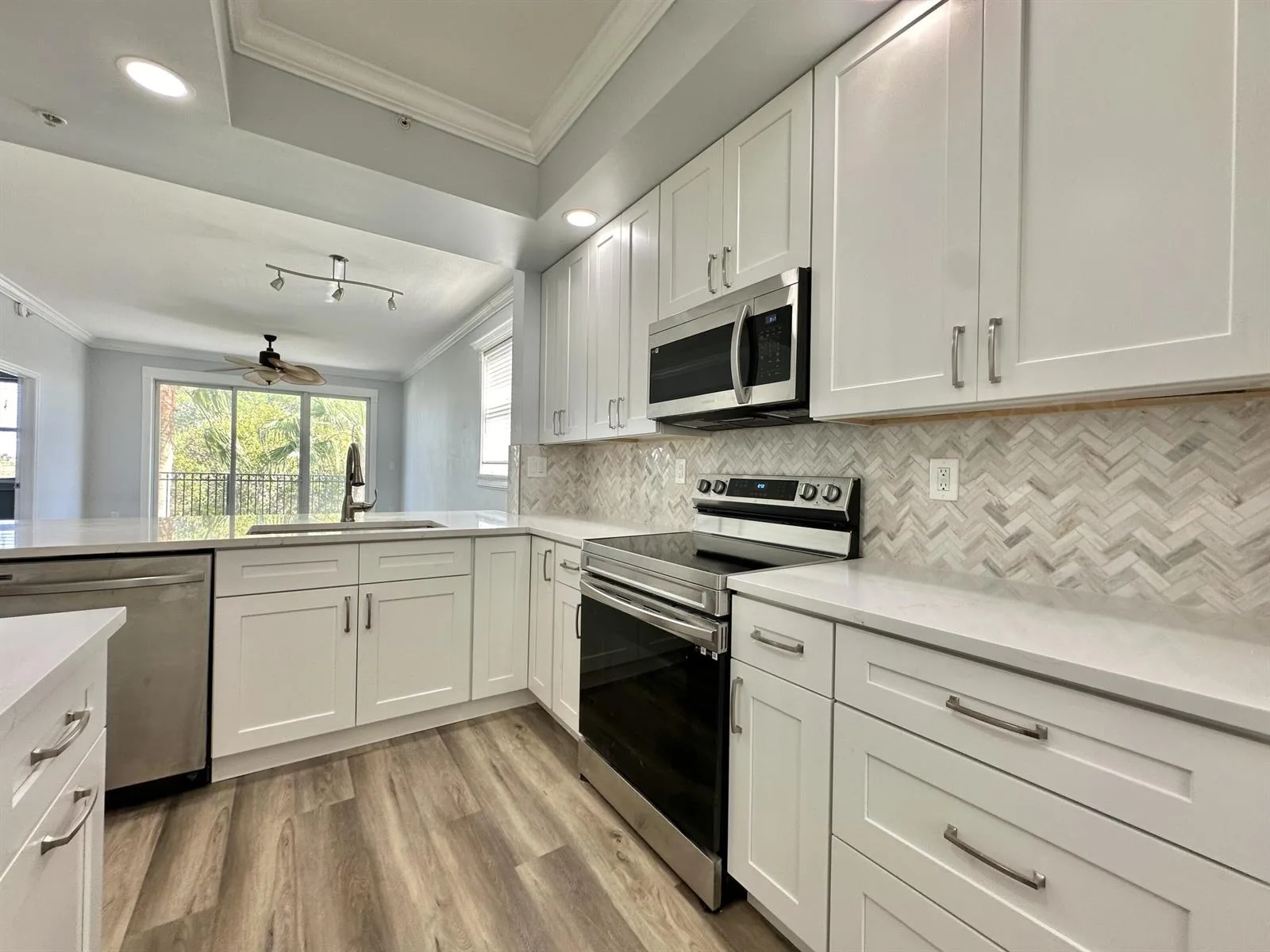 27 Royal Palm Way # 406, Boca Raton, FL 33432 photo 6