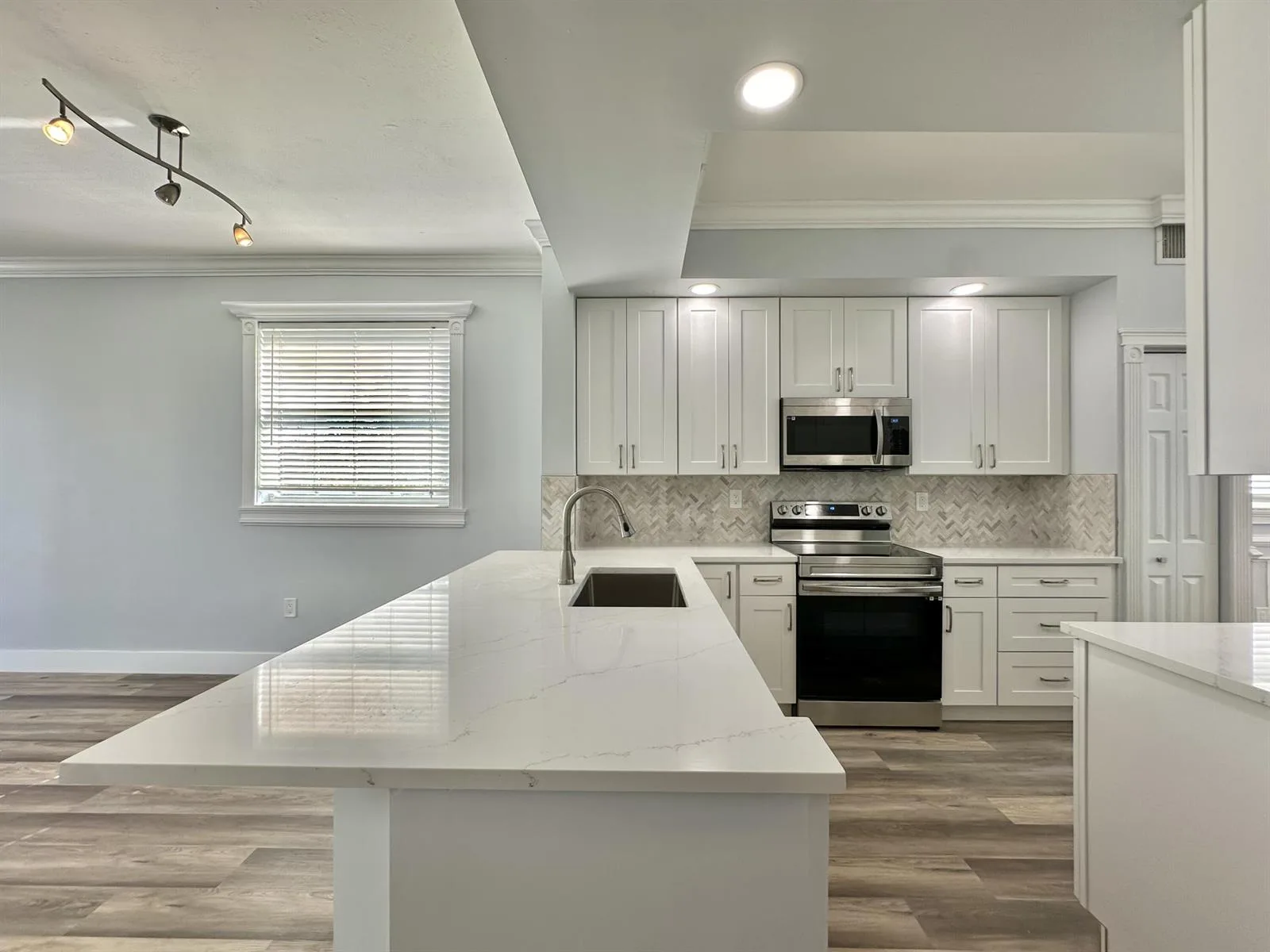 27 Royal Palm Way # 406, Boca Raton, FL 33432 photo 7