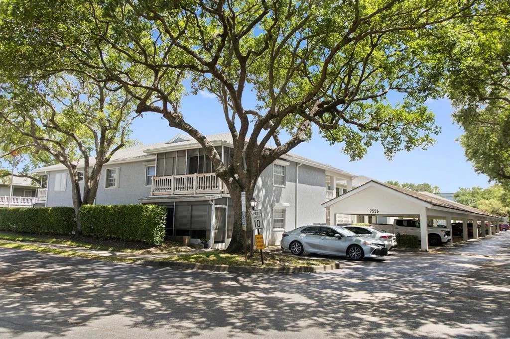 7556 STIRLING Road # 223, Davie, FL 33024 photo 4