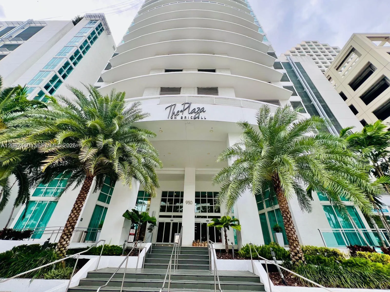950 S Brickell Bay # 1109, Miami, FL 33131