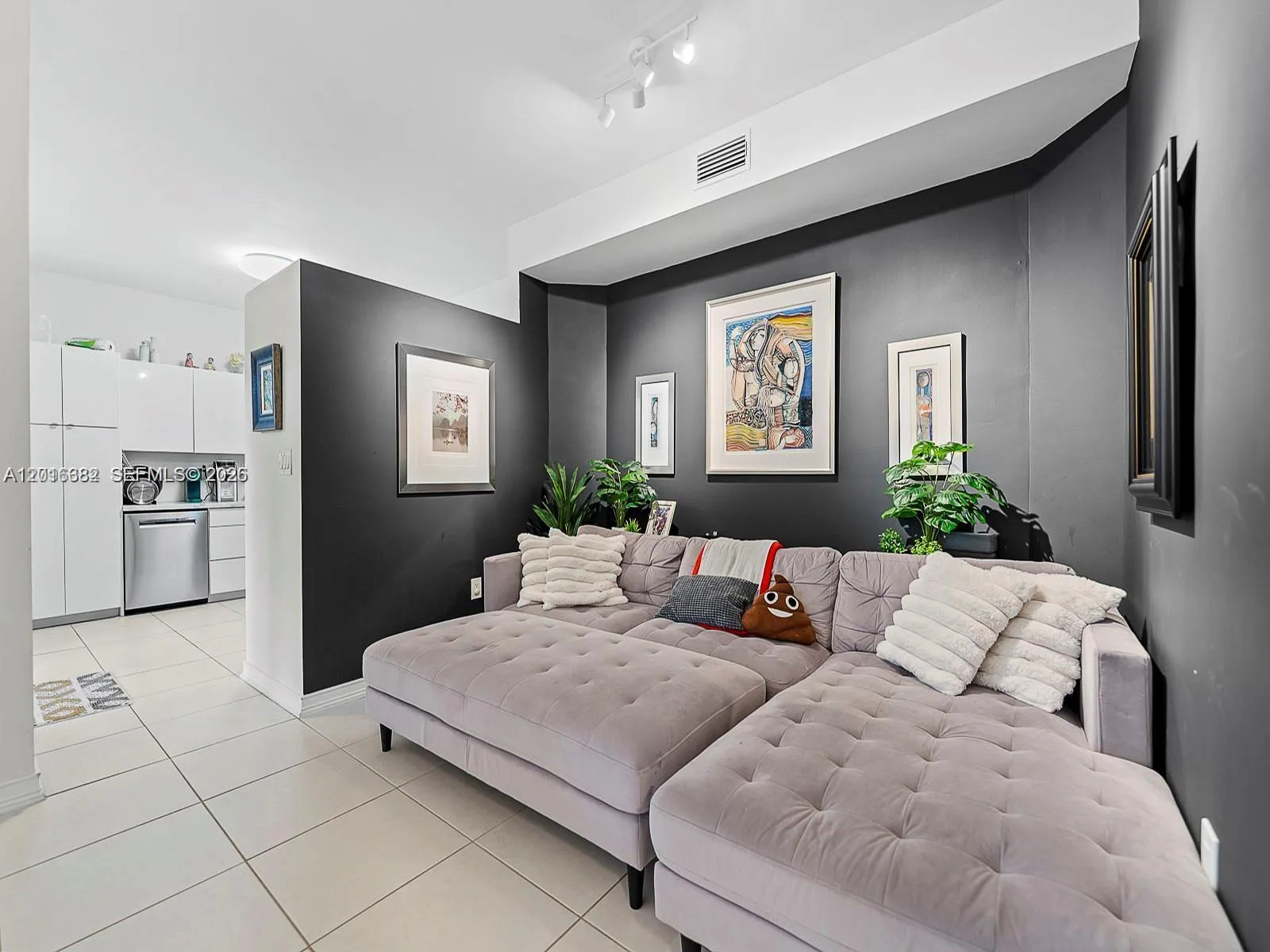 15533 N Miami Lakeway N # 101-19, Miami Lakes, FL 33014