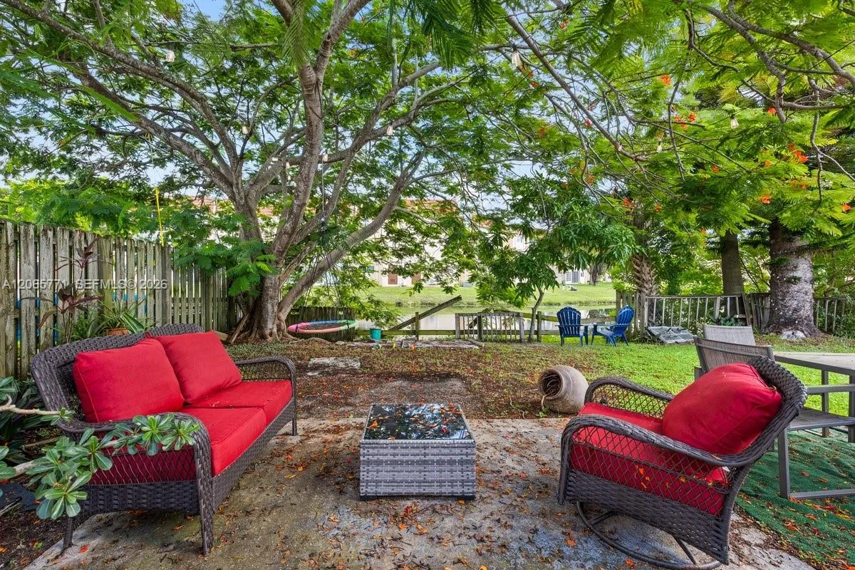 8921 NW 26th Pl, Sunrise, FL 33322 photo 10