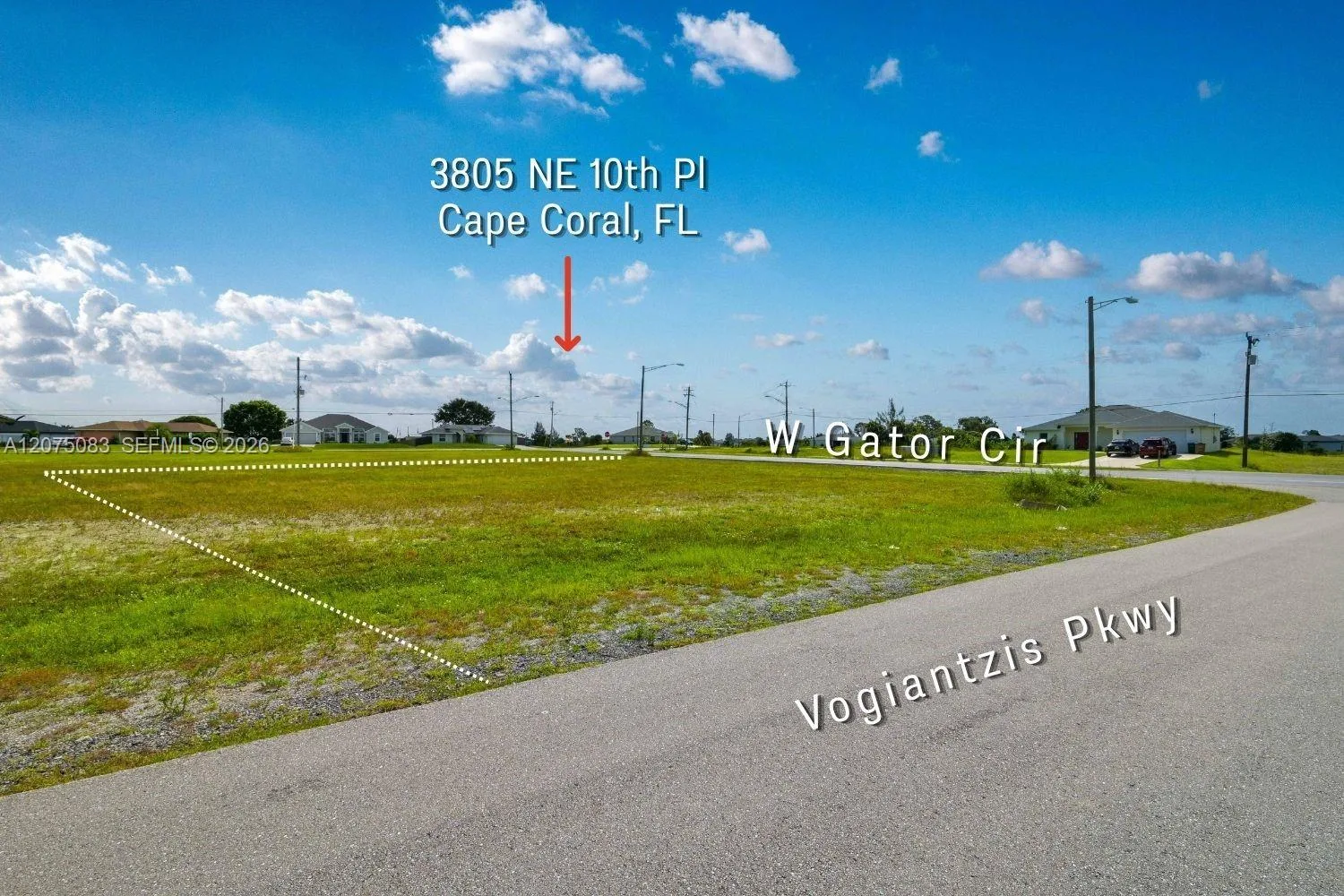 3805 NE 10th Pl, Cape Coral, FL 33909 photo 3