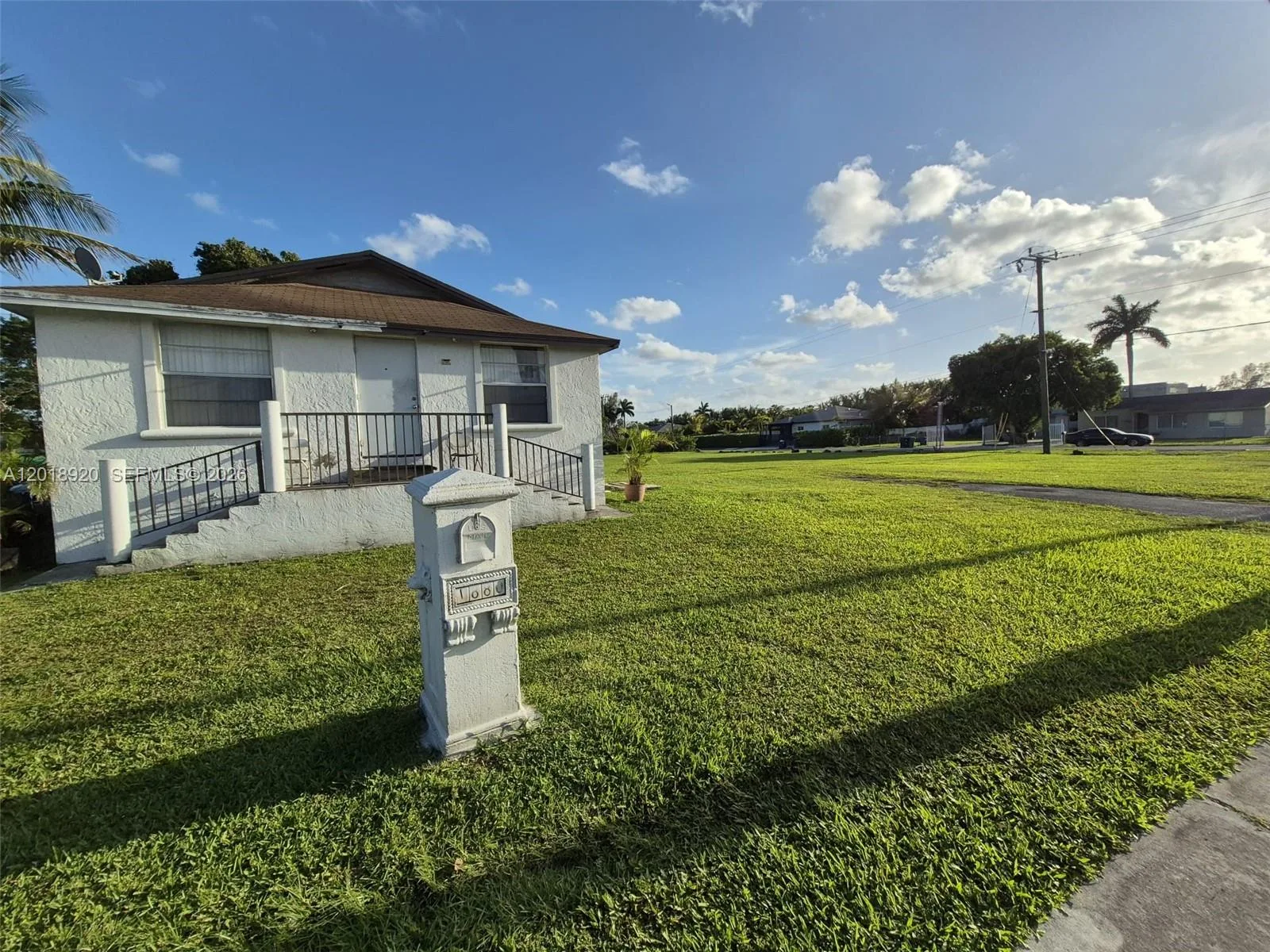1880 NW 111th St, Miami, FL 33167 photo 4