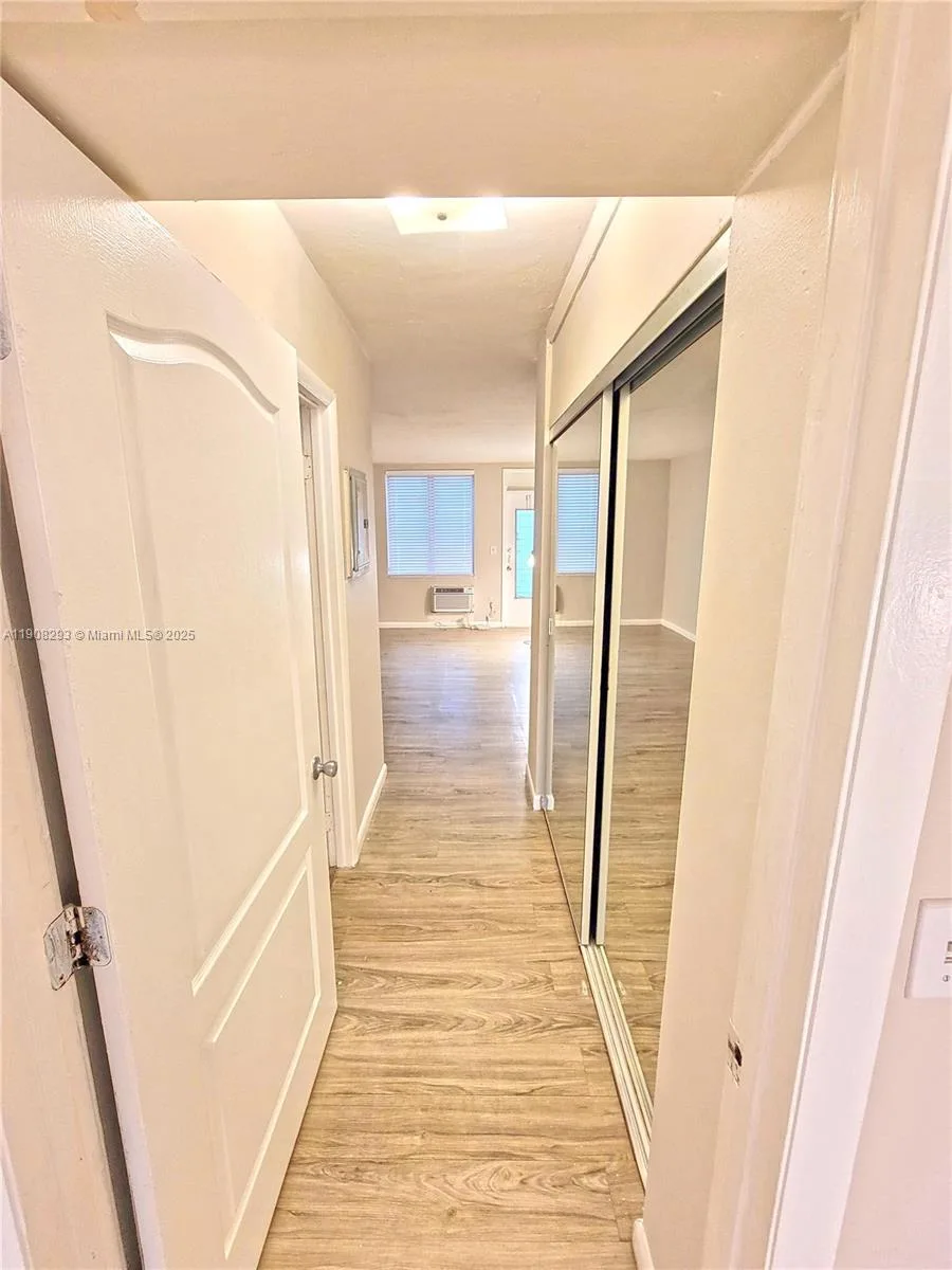 441 Collins Ave # 12A, Miami Beach, FL 33139 photo 3
