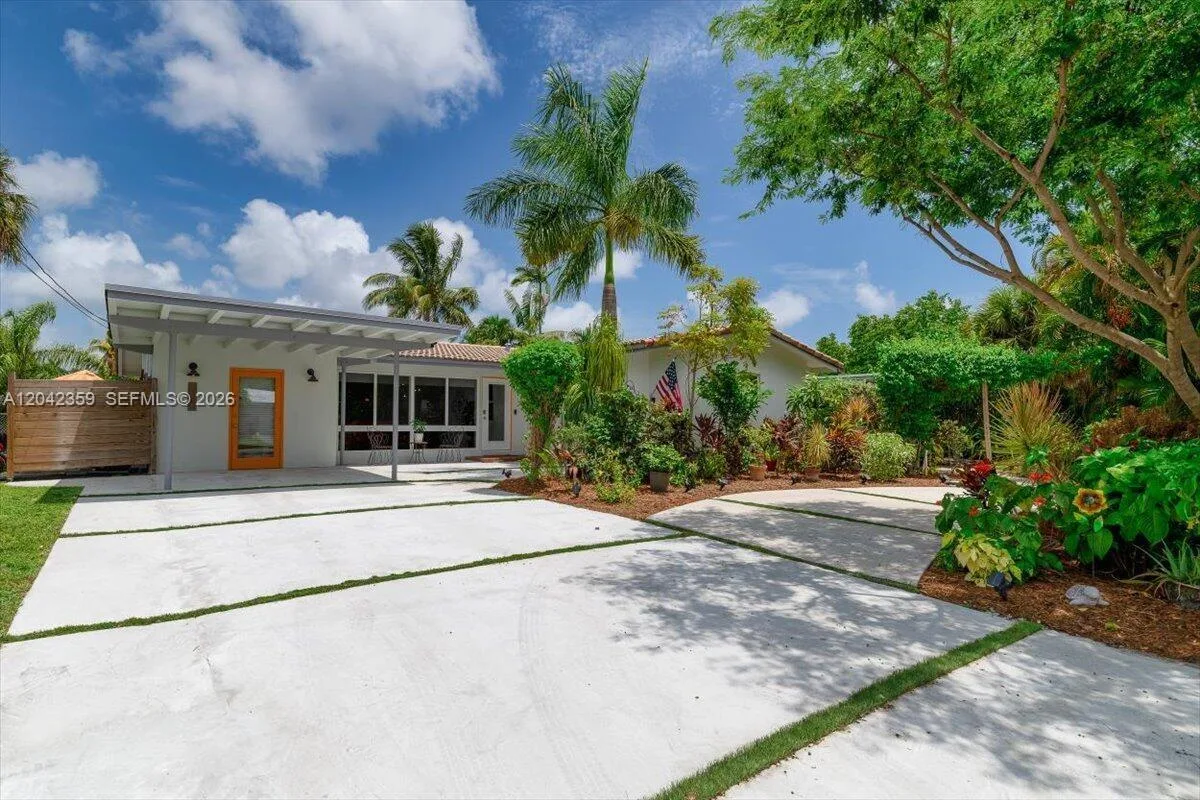1521 SW 5th Ct, Fort Lauderdale, FL 33312