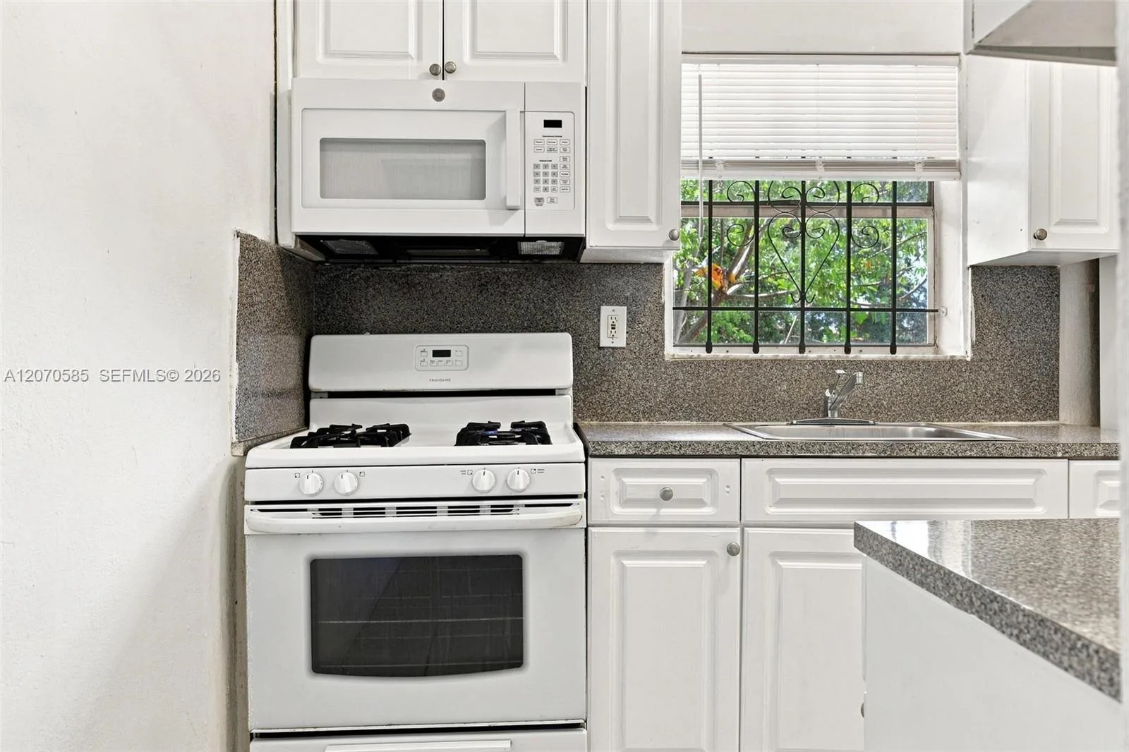 1245 W 24th St # 223, Hialeah, FL 33010 photo 7
