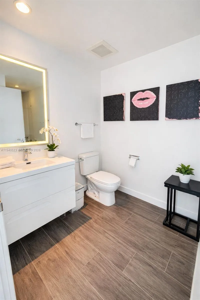 2900 NE 7th Ave # 1905, Miami, FL 33137 photo 11