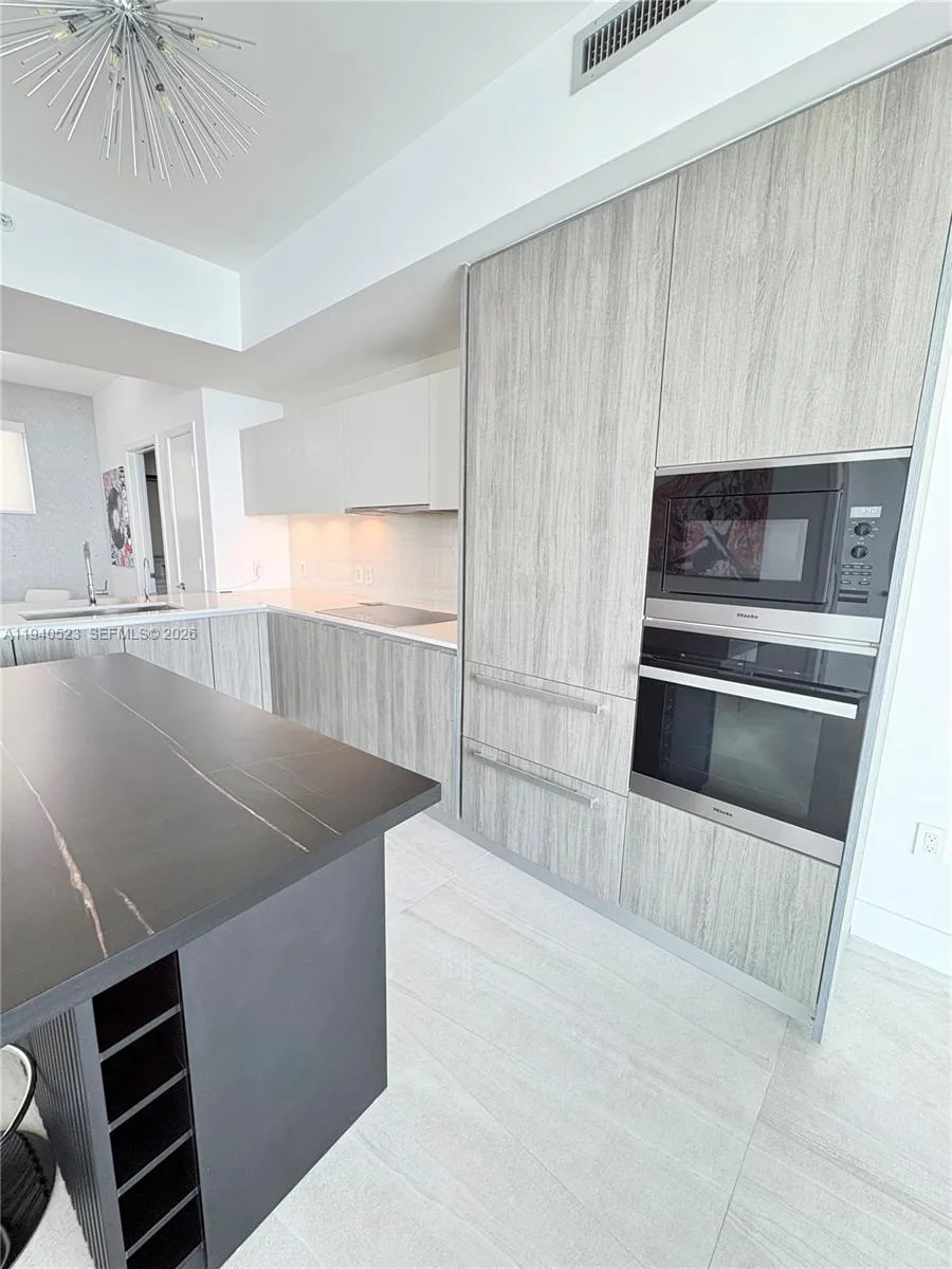 2900 NE 7th Ave # 1905, Miami, FL 33137 photo 7