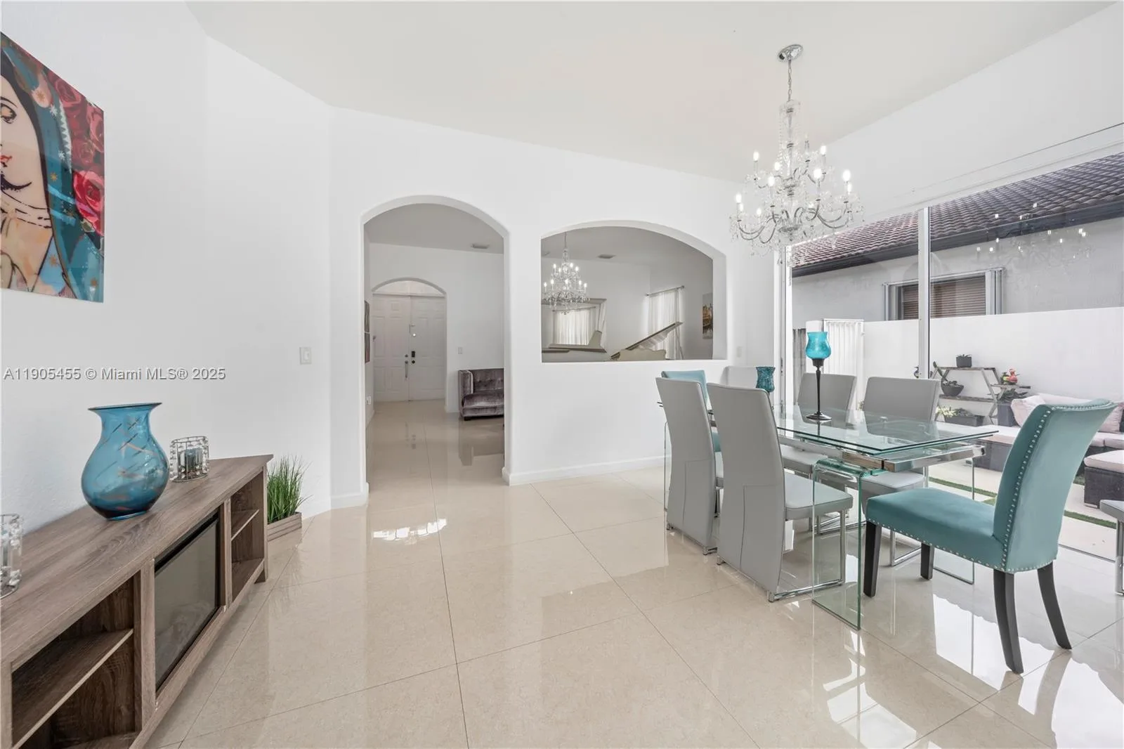 18000 NW 90th Pl, Hialeah, FL 33018 photo 8