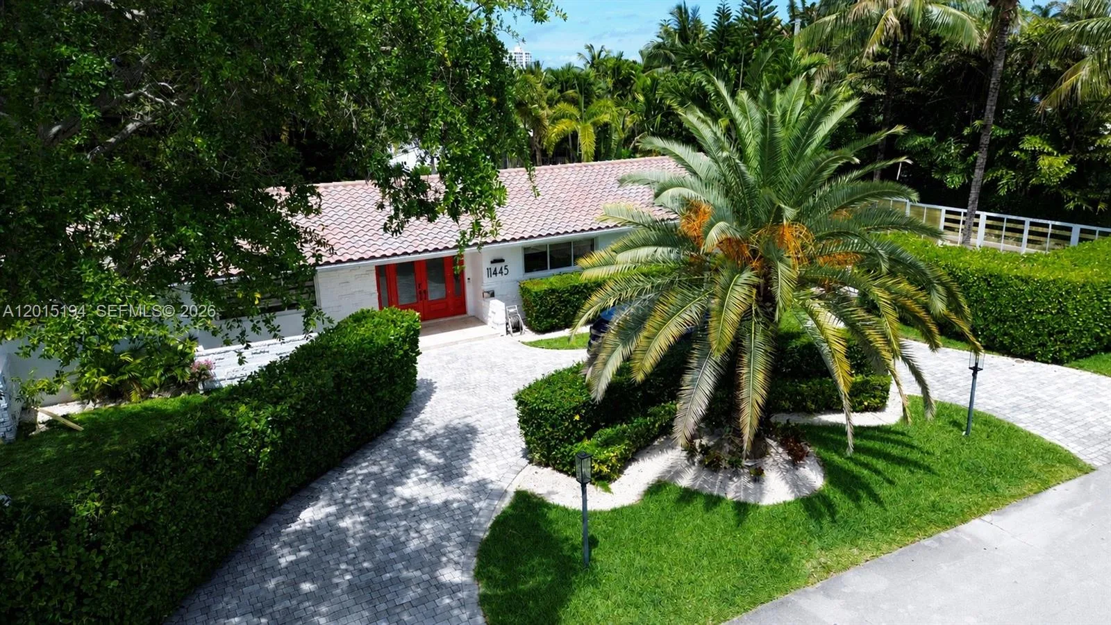 11445 N Bayshore Dr, North Miami, FL 33181 photo 2