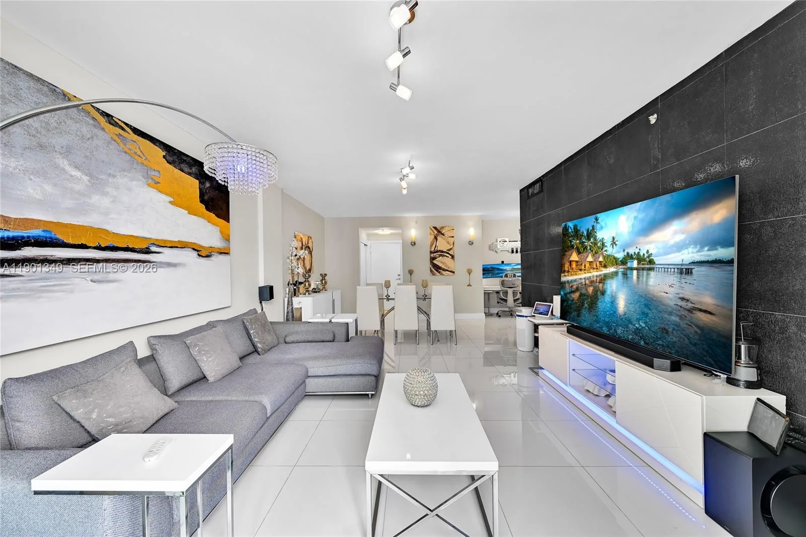 3001 S Ocean Dr # 1513, Hollywood, FL 33019