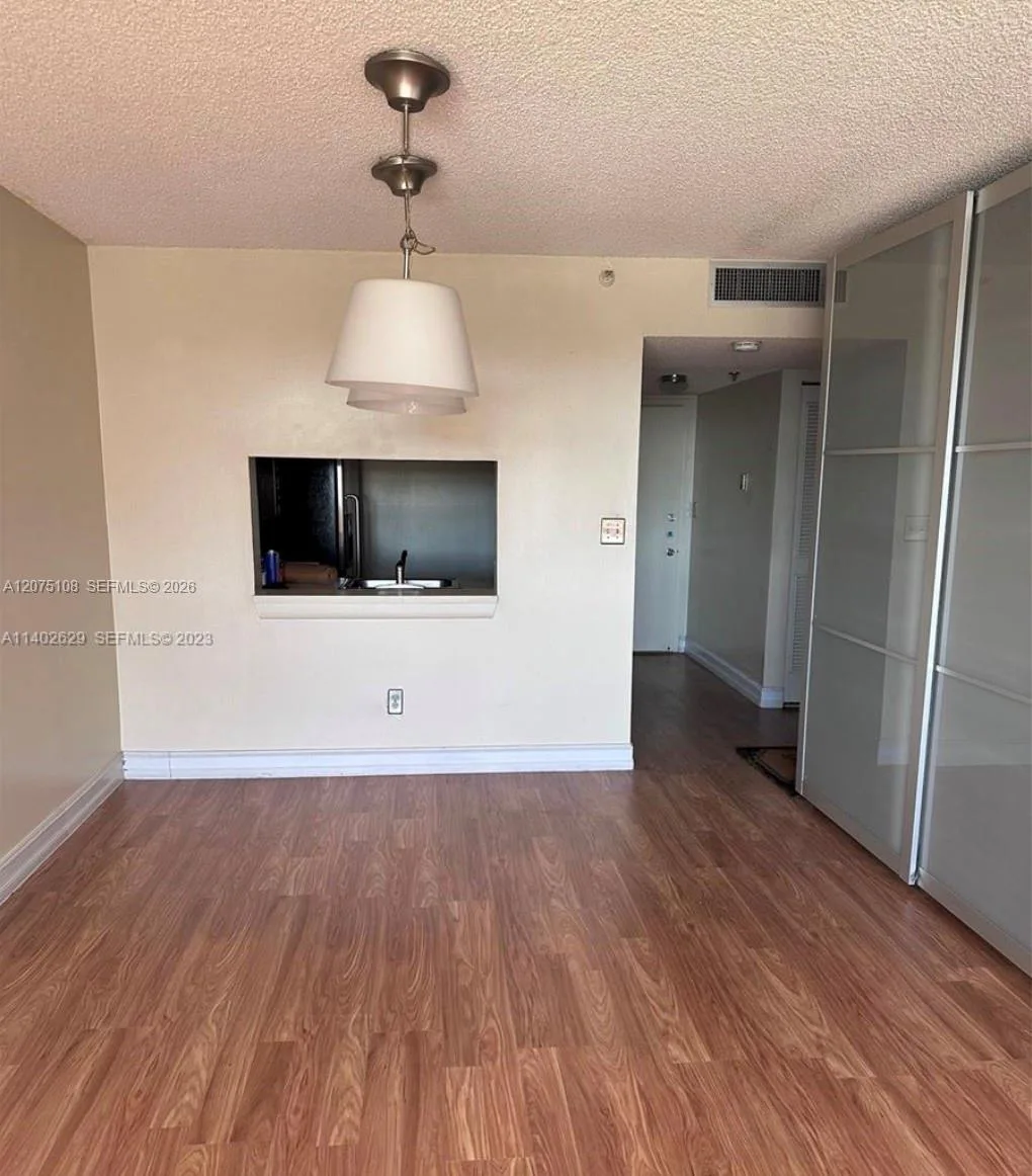 20850 San Simeon Way # 603-5, Miami, FL 33179 photo 3