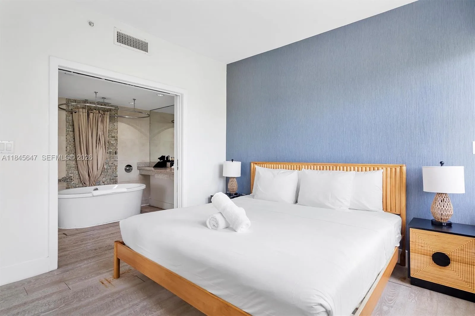 1060 Ocean Dr # D303, Miami Beach, FL 33139 photo 3
