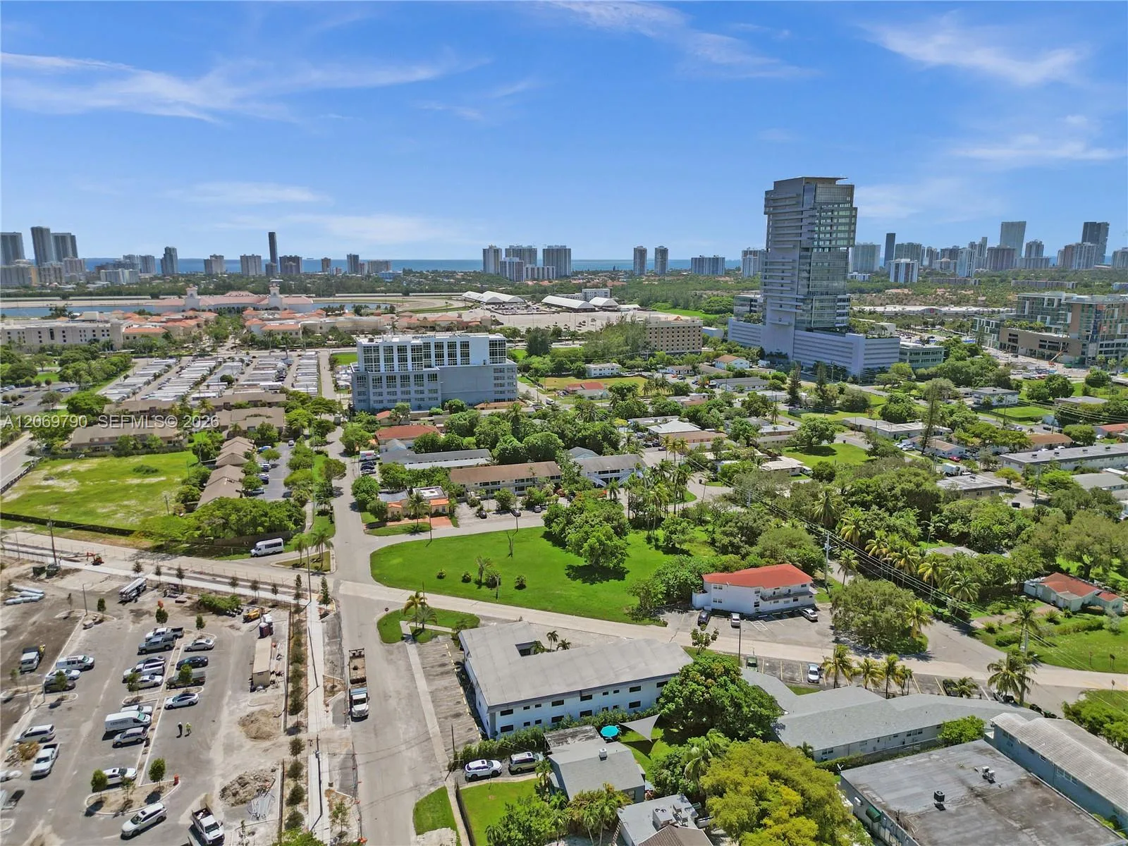 114 SE 8th St # 203, Hallandale Beach, FL 33009 photo 3