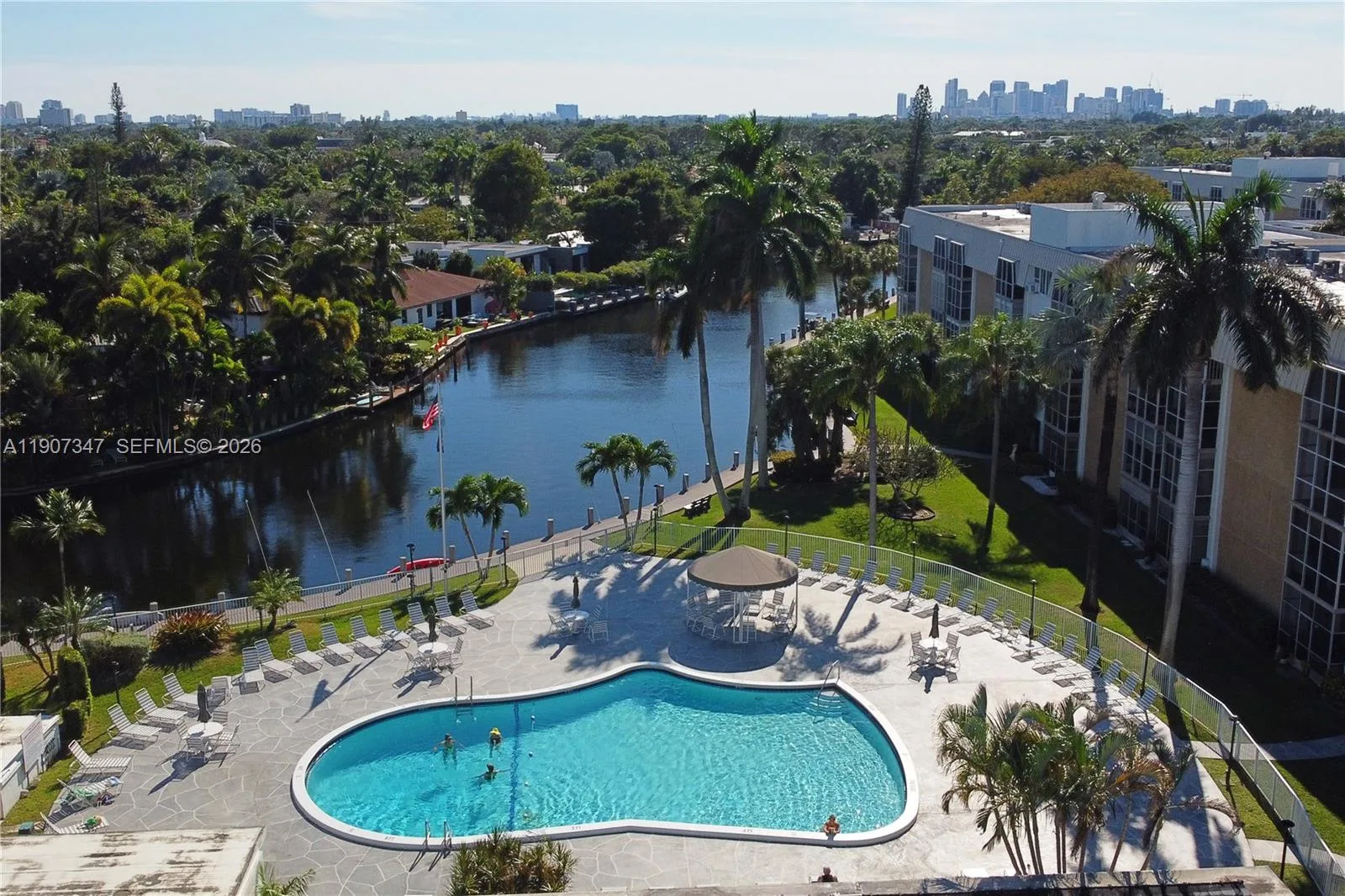 3040 NE 16th Ave # 216, Oakland Park, FL 33334