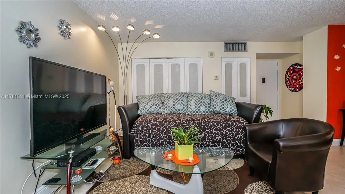 17011 N Bay Rd # 701, Sunny Isles Beach, FL 33160 photo 2