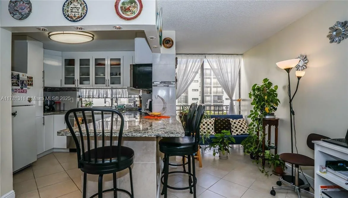 17011 N Bay Rd # 701, Sunny Isles Beach, FL 33160 photo 5