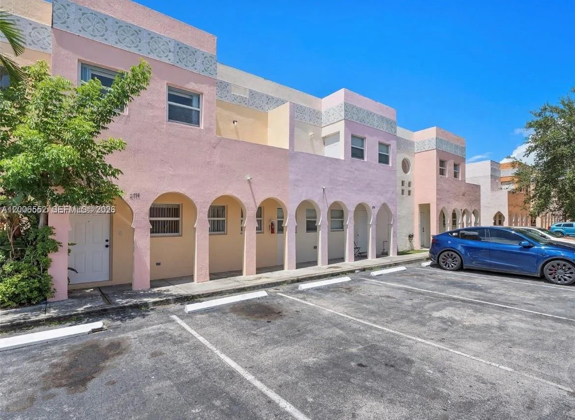 2748 NW 131st St, Opa-Locka, FL 33054
