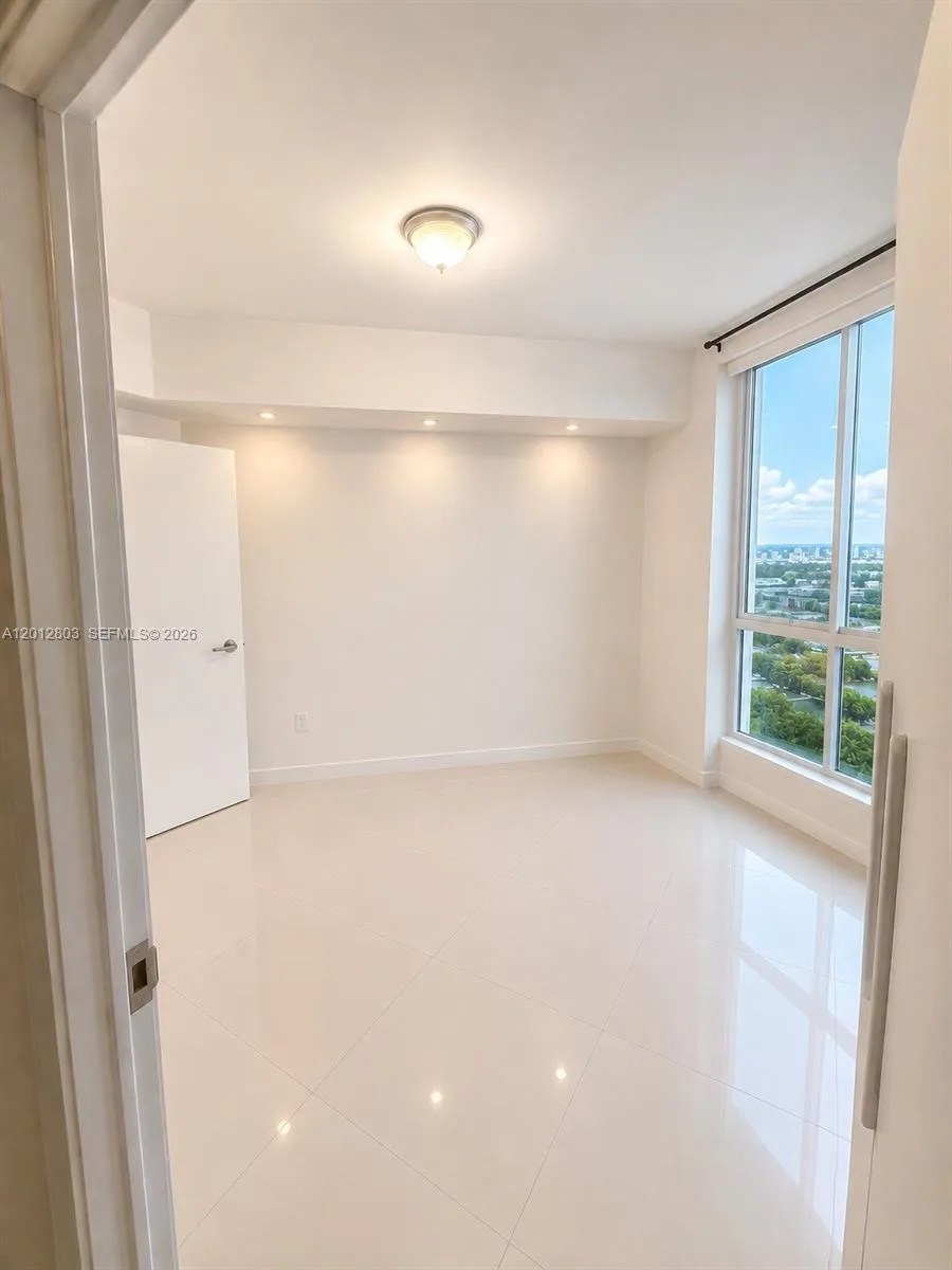 350 S Miami Ave # 3509, Miami, FL 33130 photo 7