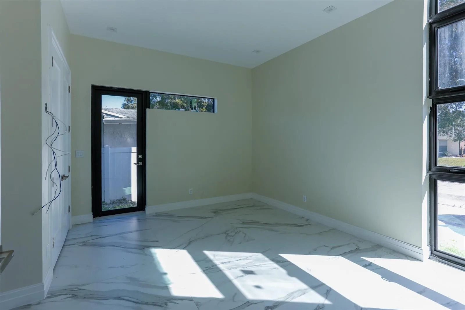 2421 NE 201st Street, Miami, FL 33180 photo 10
