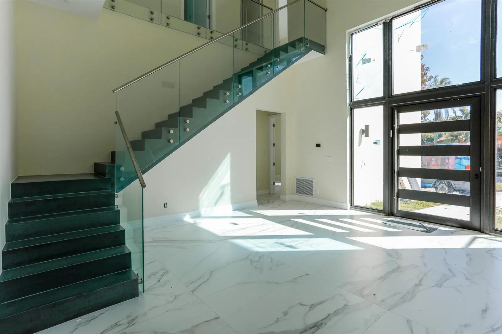 2421 NE 201st Street, Miami, FL 33180 photo 8