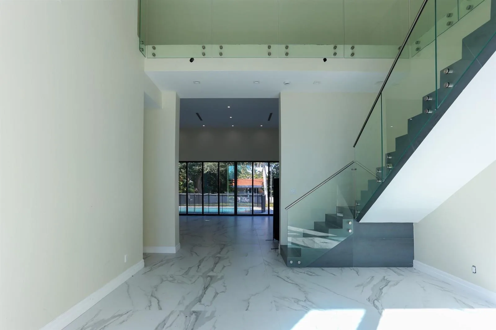 2421 NE 201st Street, Miami, FL 33180 photo 9