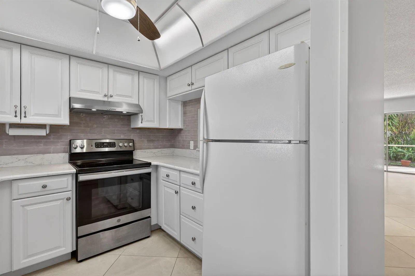 2950 SE Ocean Boulevard # 12-2, Stuart, FL 34996 photo 4