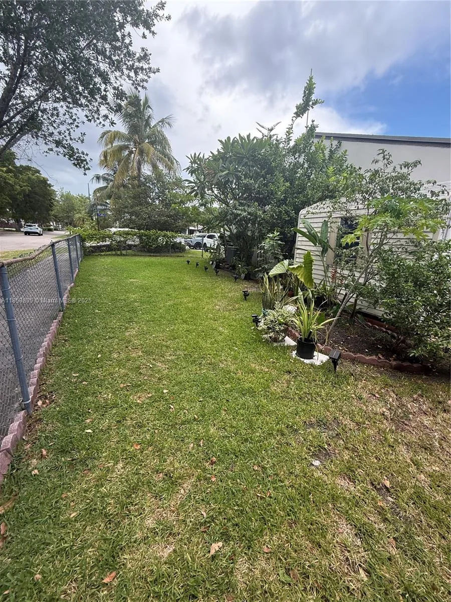 11472 SW 4th St, Sweetwater, FL 33174 photo 10