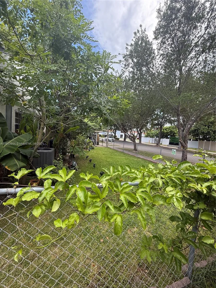 11472 SW 4th St, Sweetwater, FL 33174 photo 7