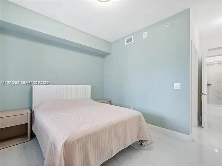 700 NE 24TH ST # 606, Miami, FL 33137 photo 11