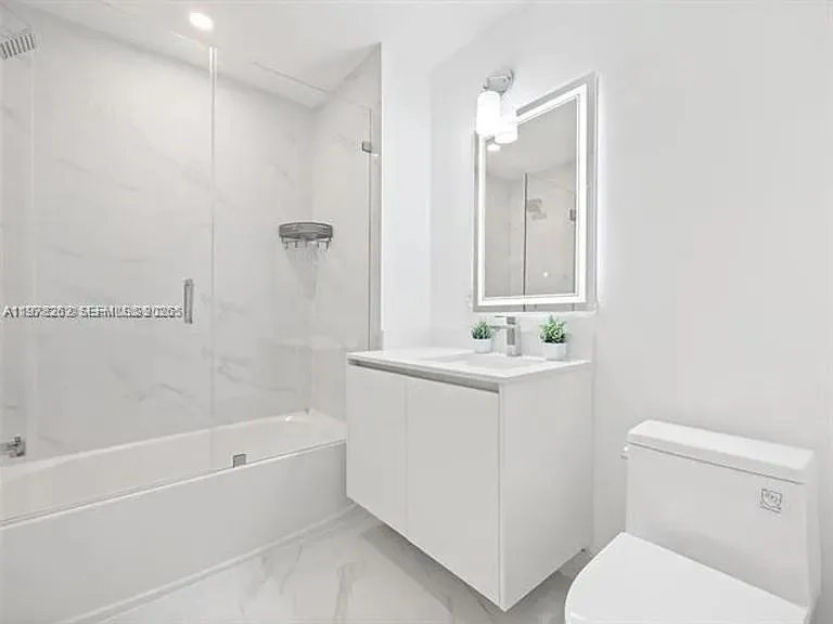 700 NE 24TH ST # 606, Miami, FL 33137 photo 5