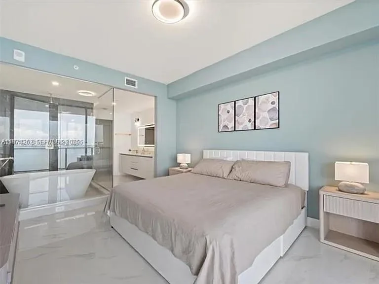 700 NE 24TH ST # 606, Miami, FL 33137 photo 8