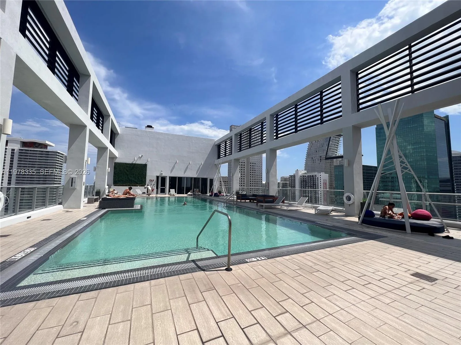 151 SE 1st St # 2409, Miami, FL 33131 photo 13
