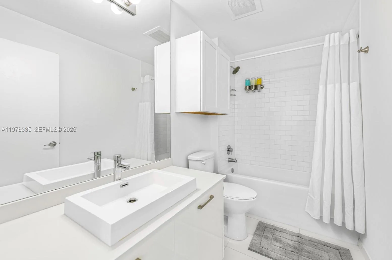 151 SE 1st St # 2409, Miami, FL 33131 photo 9