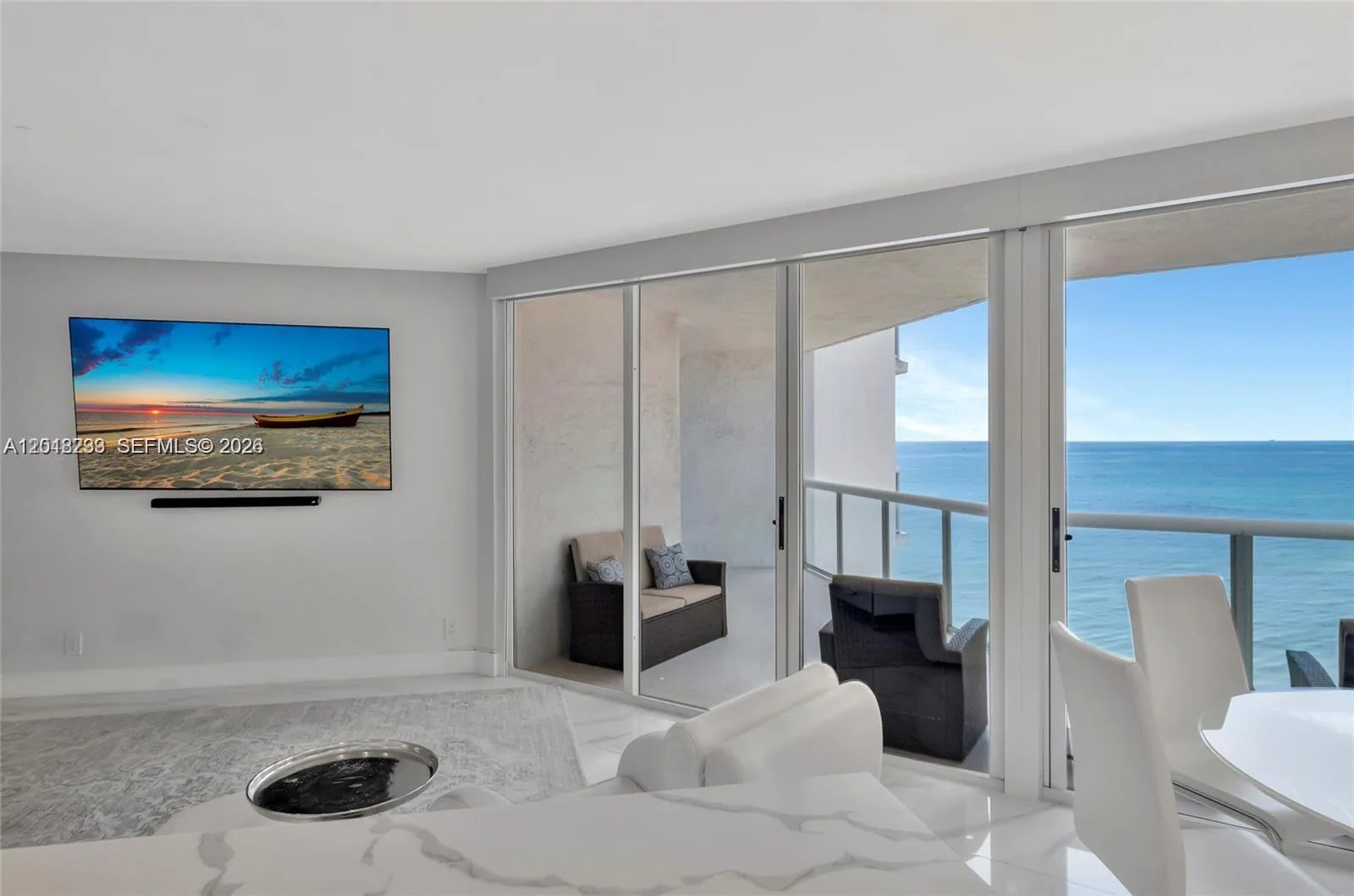 16425 Collins Ave # 1612, Sunny Isles Beach, FL 33160 photo 2