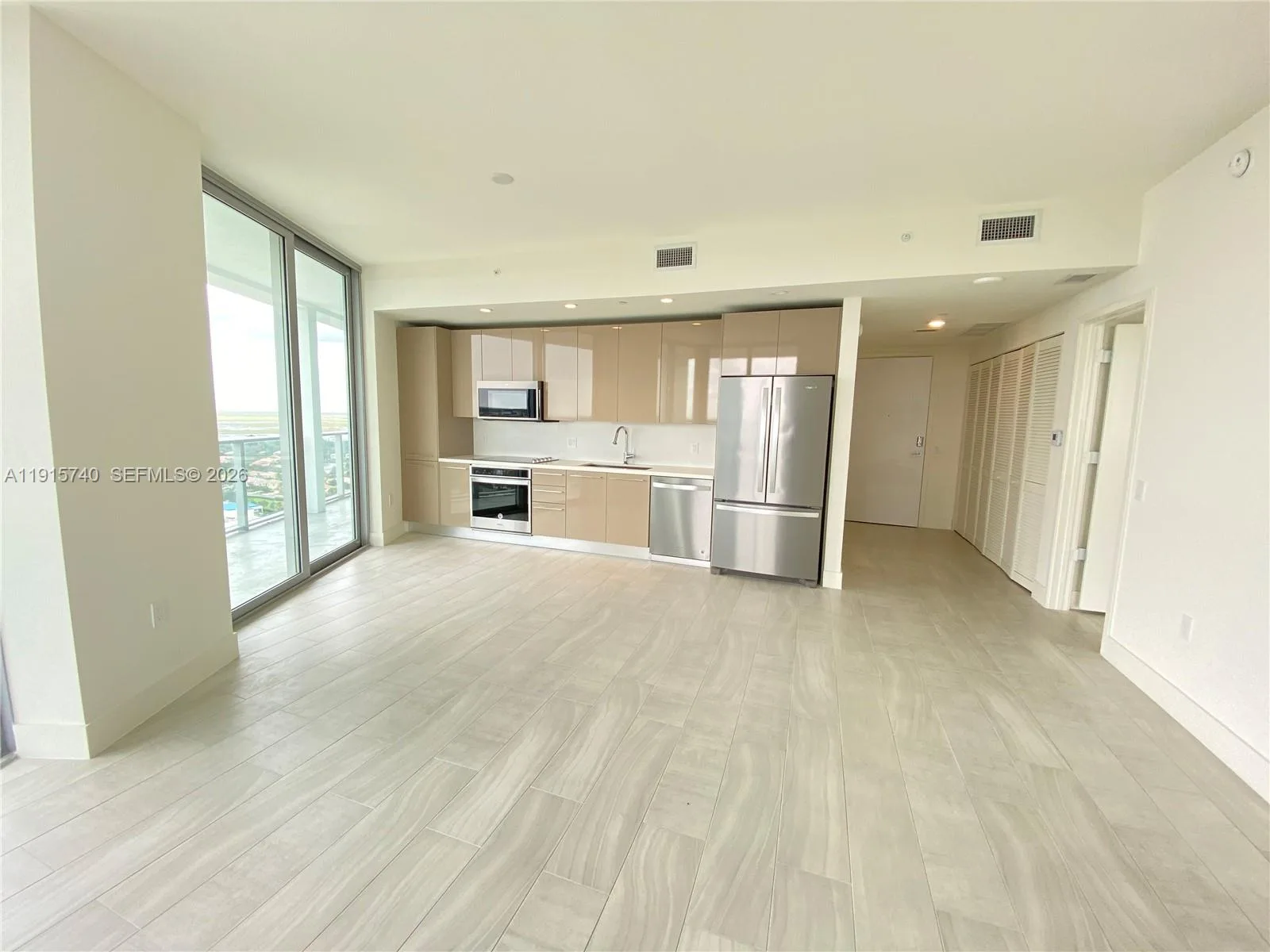 2000 Metropica Way # 2104, Sunrise, FL 33323