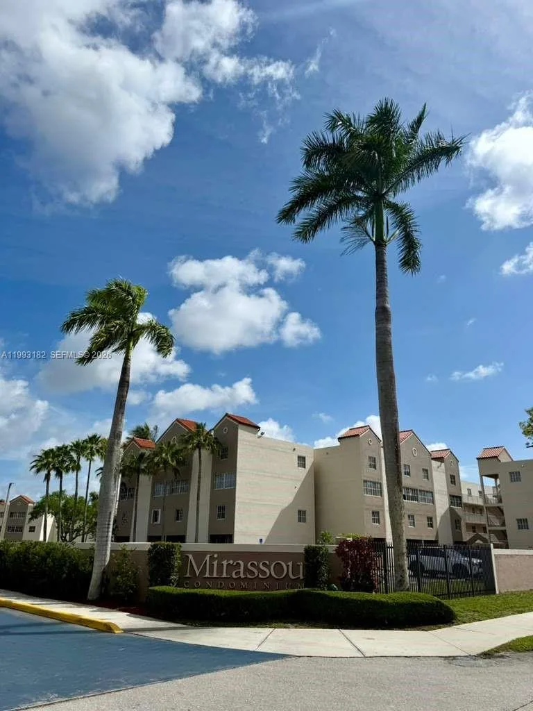 6115 NW 186th St # 104, Hialeah, FL 33015