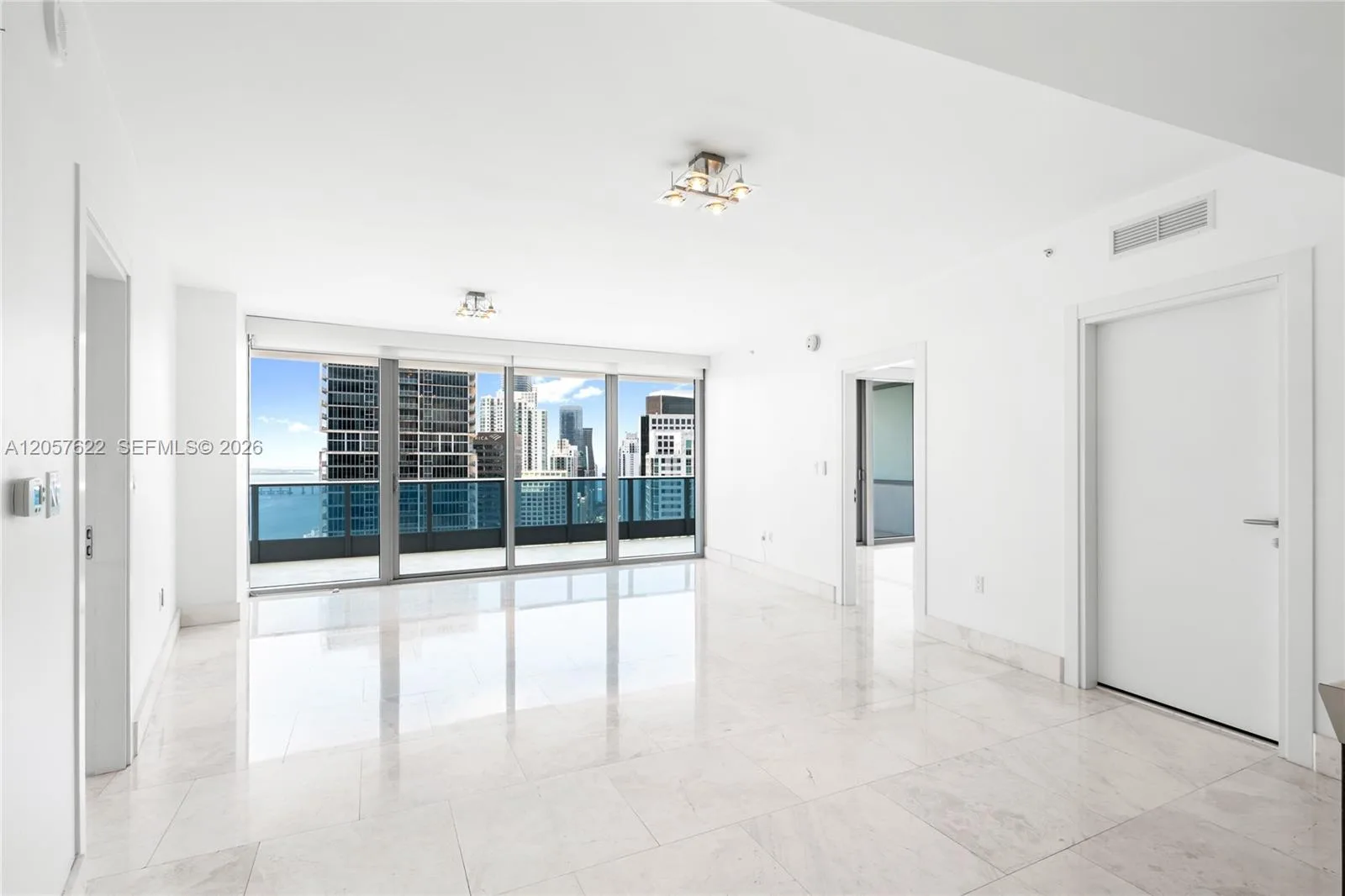 200 Biscayne Boulevard Way # 4004, Miami, FL 33131 photo 11