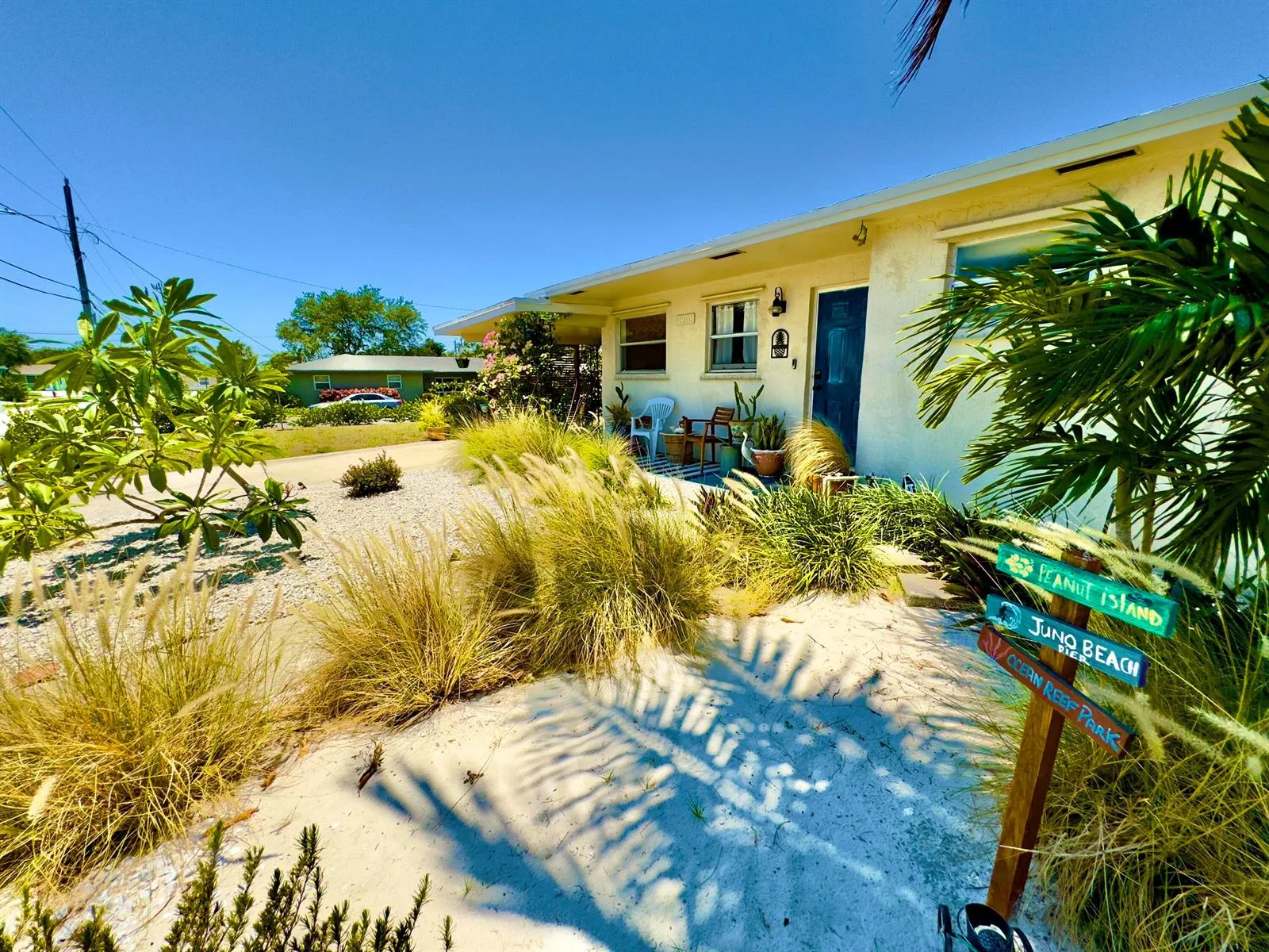 2401 Avenue Q, West Palm Beach, FL 33404
