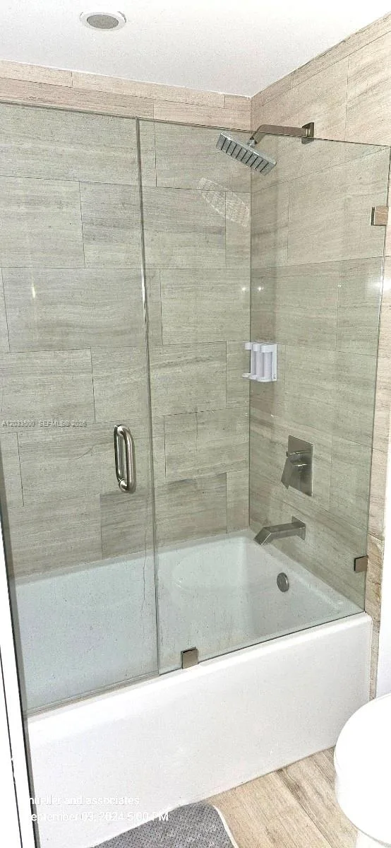 1300 Brickell Bay Dr # 2112, Miami, FL 33131 photo 2