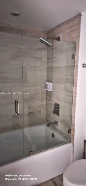 1300 Brickell Bay Dr # 2112, Miami, FL 33131 photo 4