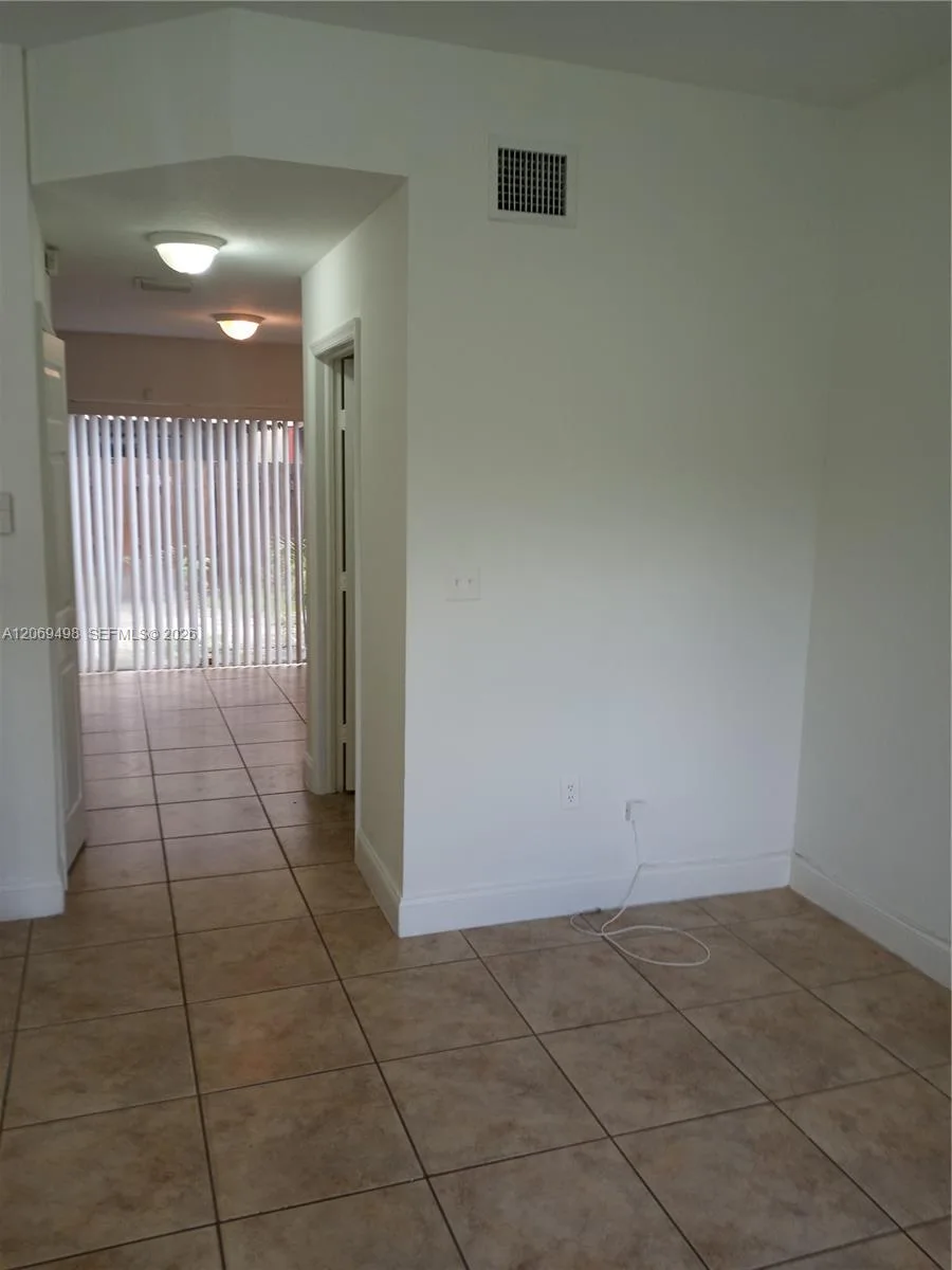 7427 NW 181st Ter # 7427, Hialeah, FL 33015 photo 11