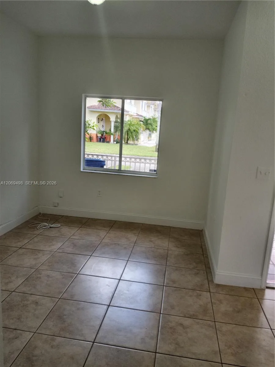 7427 NW 181st Ter # 7427, Hialeah, FL 33015 photo 4